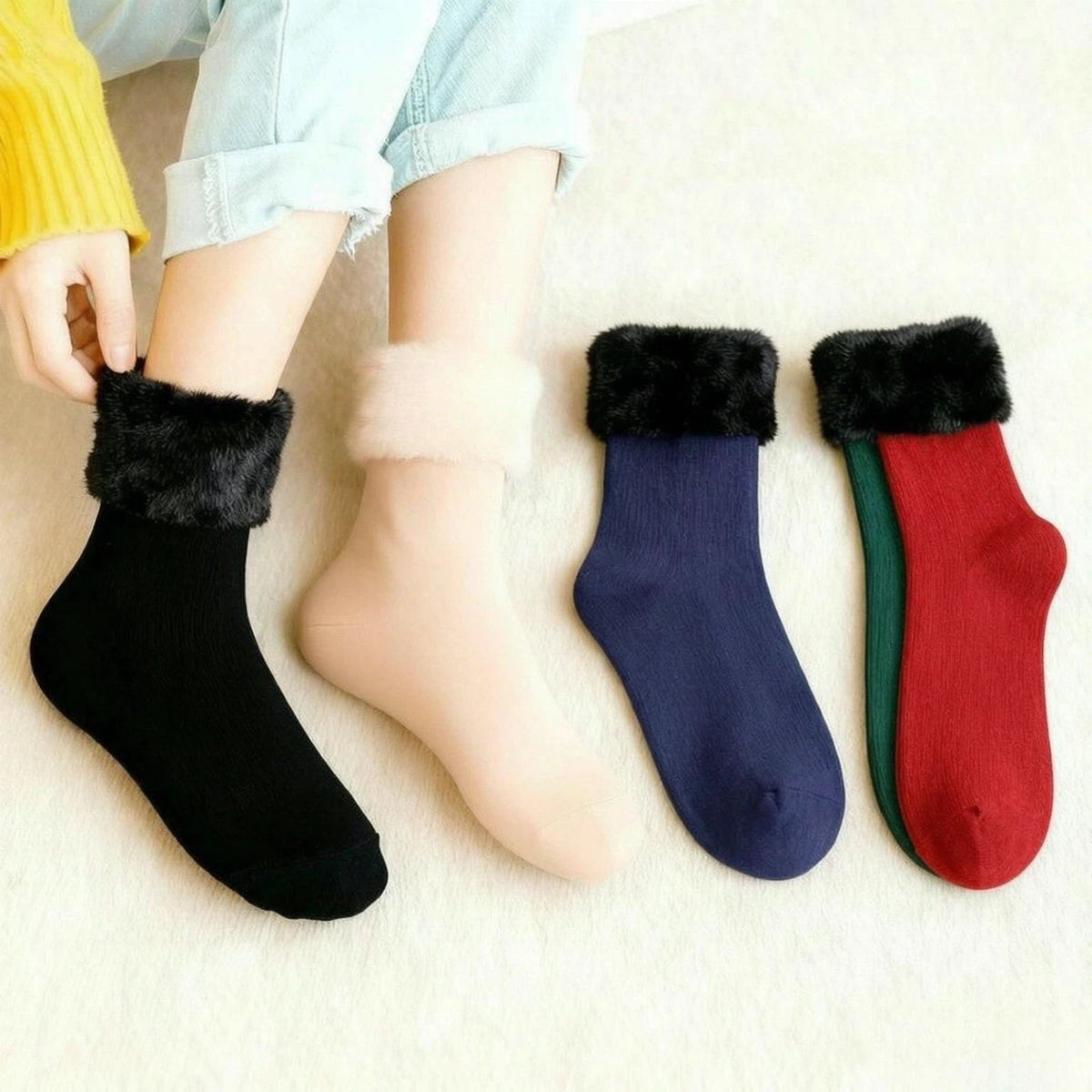 5 pairs of snow socks